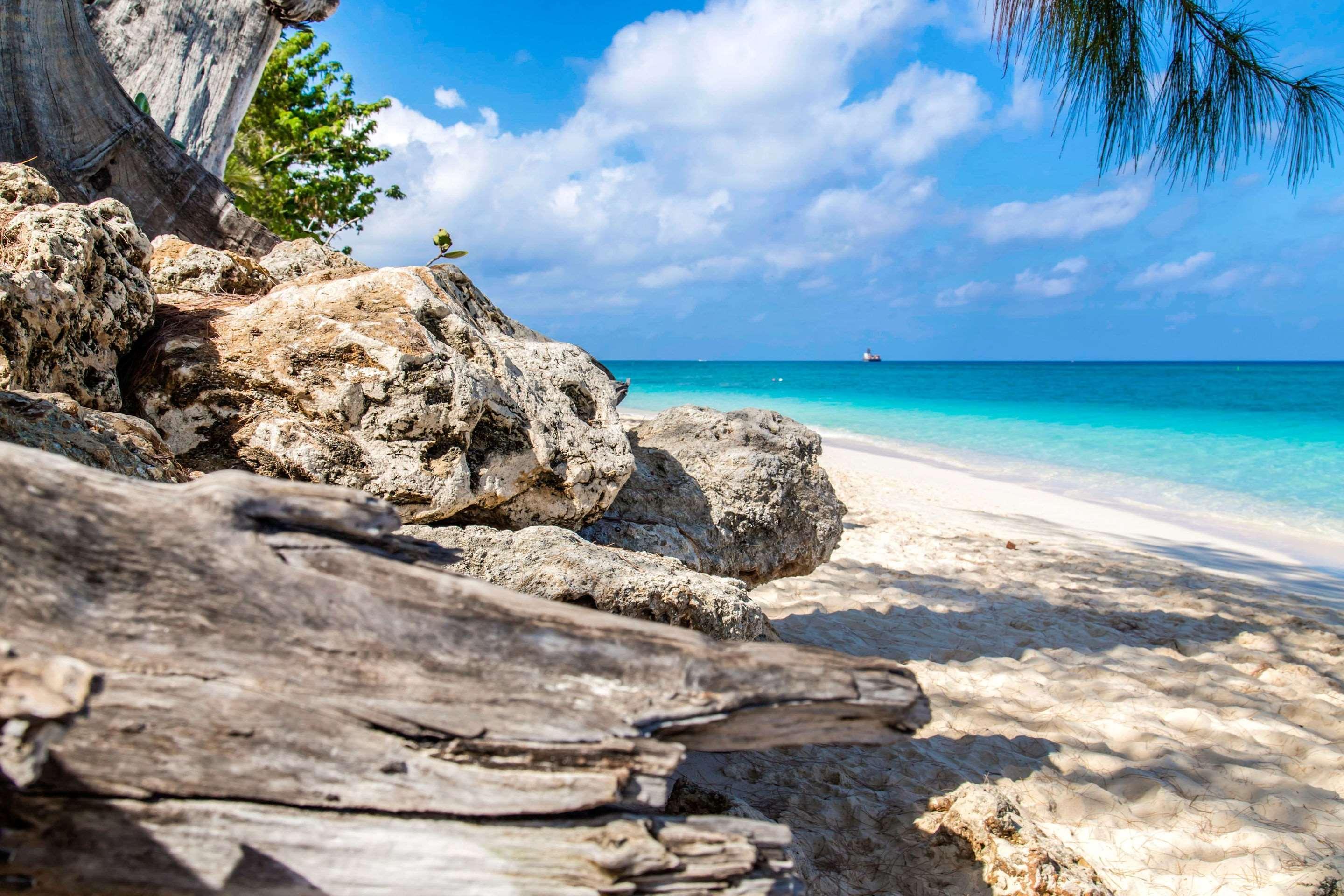 Hampton By Hilton Grand Cayman Seven Mile Beach George Town Luaran gambar