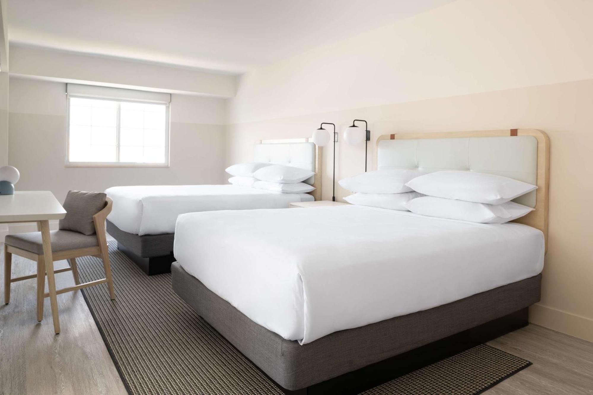 Hampton By Hilton Grand Cayman Seven Mile Beach George Town Luaran gambar