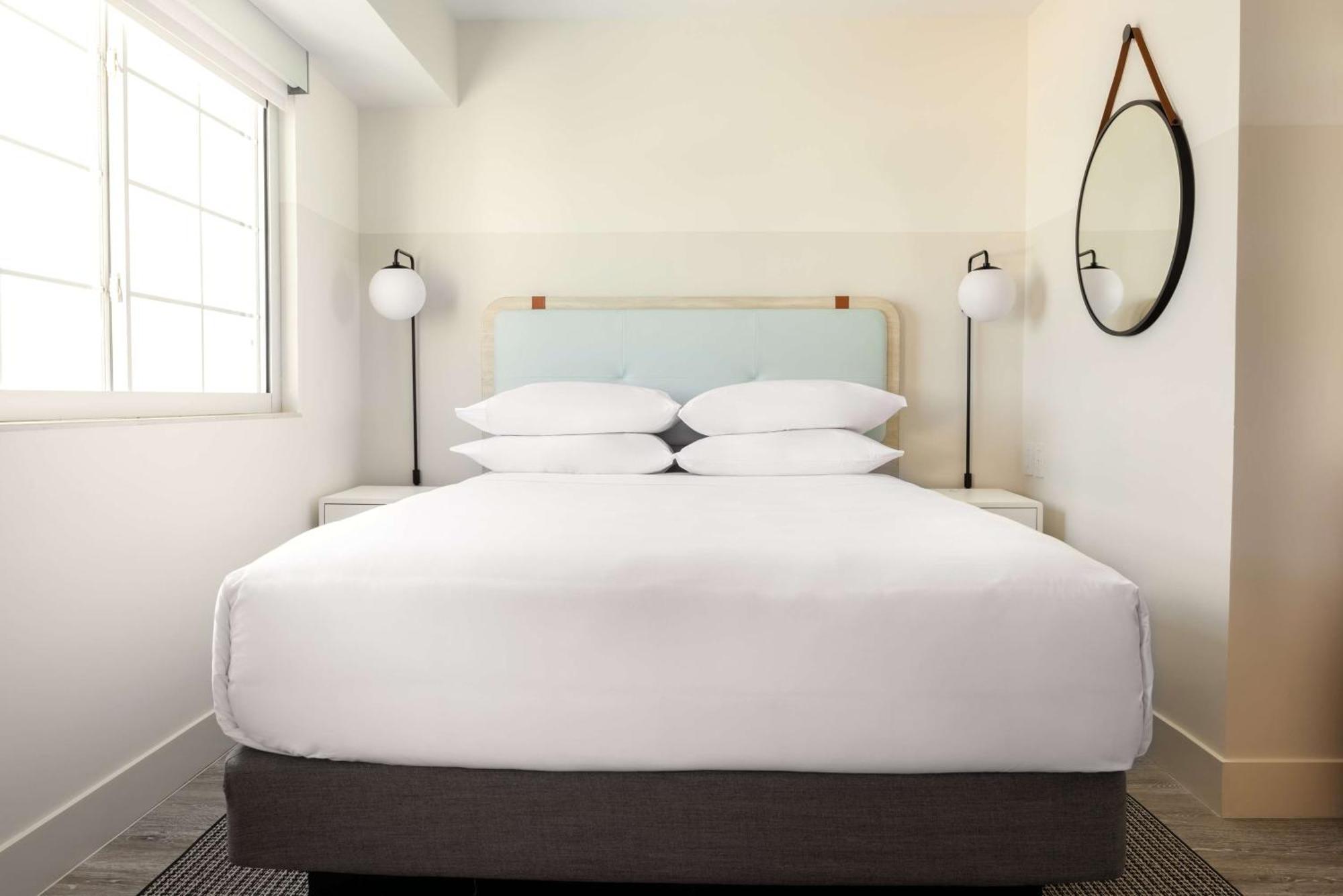 Hampton By Hilton Grand Cayman Seven Mile Beach George Town Luaran gambar