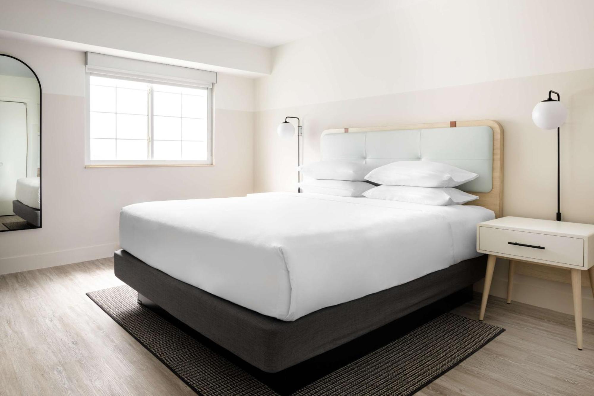 Hampton By Hilton Grand Cayman Seven Mile Beach George Town Luaran gambar