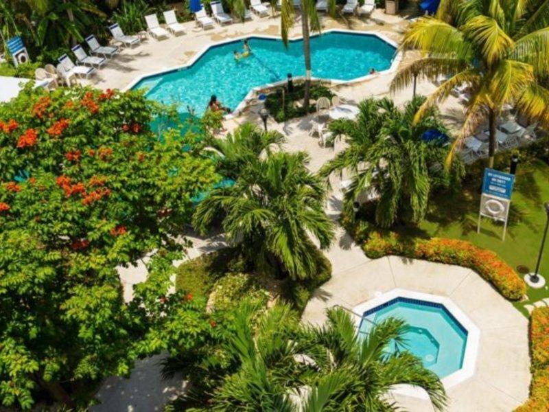 Hampton By Hilton Grand Cayman Seven Mile Beach George Town Luaran gambar