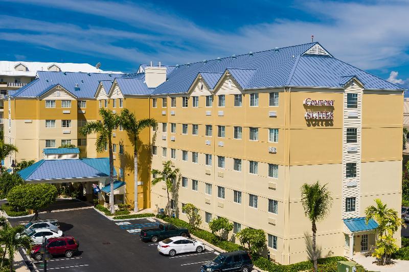 Hampton By Hilton Grand Cayman Seven Mile Beach George Town Luaran gambar